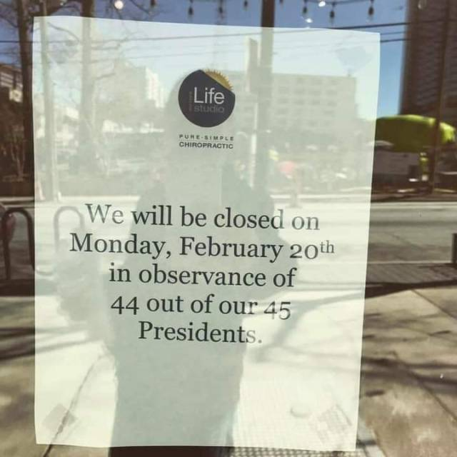 rbisrb's tweet photo. Sign of the Day... https://t.co/ZKA6WQO7EV