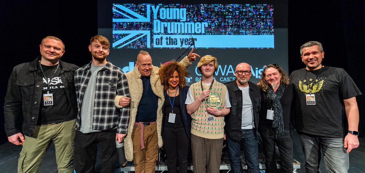Cherissedrums's tweet photo. Awesome to have been a judge yesterday for #youngdrummeroftheyear 😁 

The talent was INSANE and huge congrats to Tyler Baker for winning 🤩 

Thanks to my wonderful drum teacher @mikedolbearcom for putting on this incredible event for 21 years!  🥁😍

#drums #drumming #drummers https://t.co/GjGjANTCGk