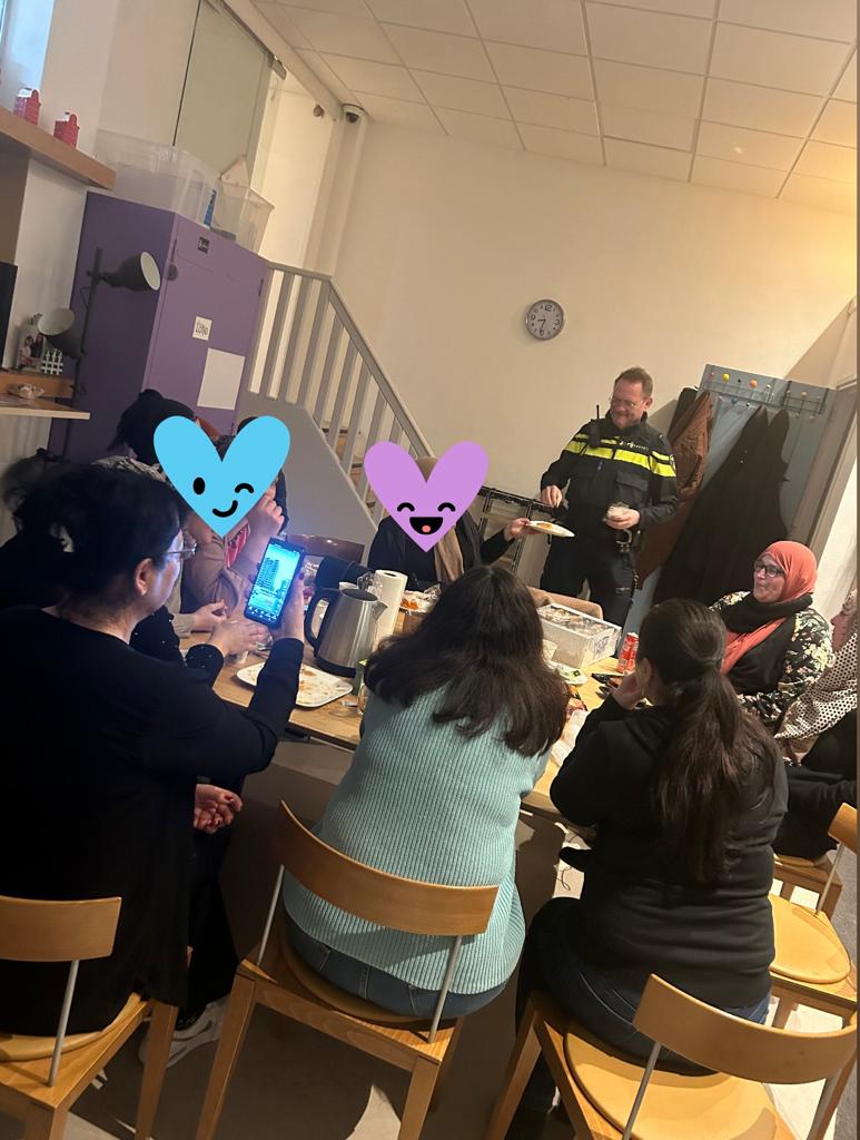 Wijkagenten Vrederust tweet media