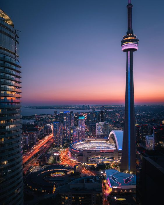 traveliolia's tweet photo. Toronto has over 10 million trees.
Visit Here -> https://t.co/g9jq1MYFv9
#toronto #torontolife #torontofood #torontoeats #igerstoronto #torontofashion #torontoblogger #streetsoftoronto #toronto_insta #lovetoronto #torontophoto #torontophotographer #torontoartist #torontoart https://t.co/DxtJ8NBmGQ