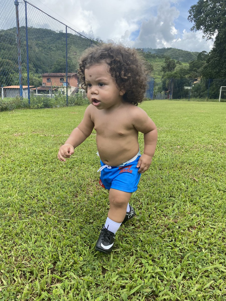 brunazarann's tweet photo. minhas fotos fav do samuca foram atualizadas 😮‍💨🤏🏼 https://t.co/FFtEPuzBuk