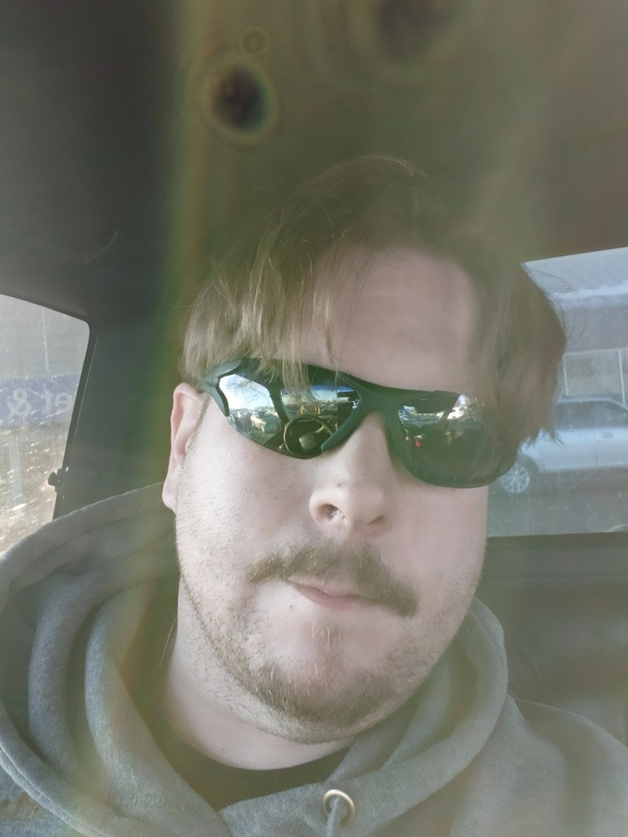 staypuffk tweet media