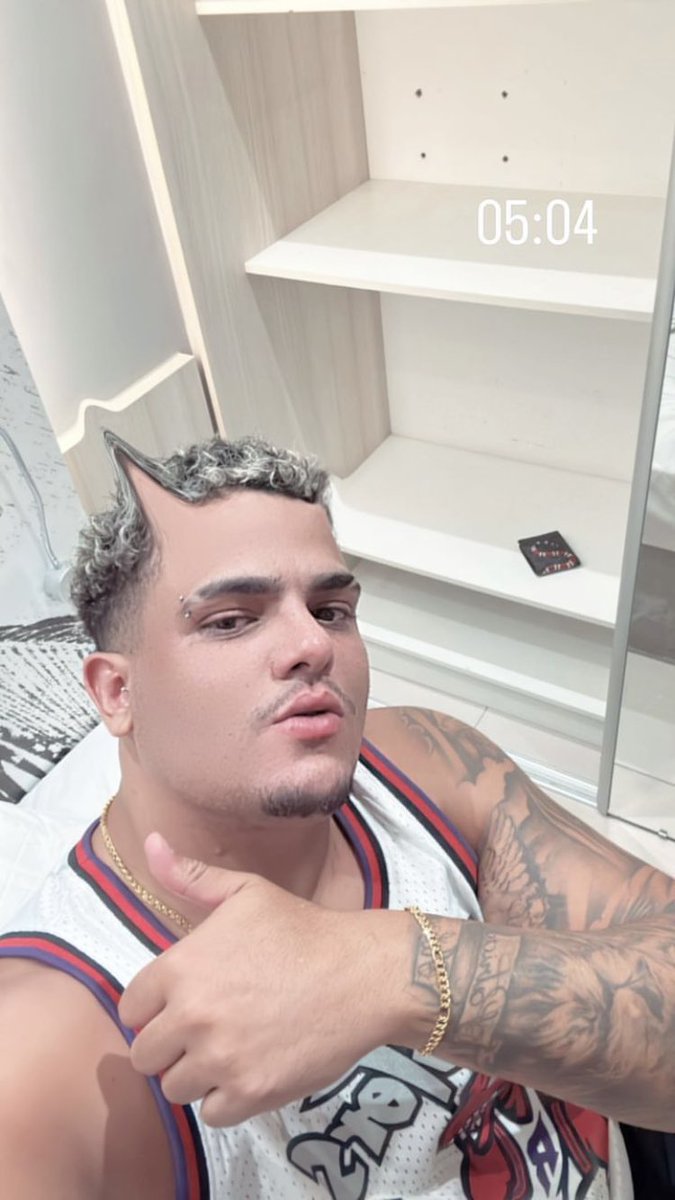 podpahlover's tweet photo. igao fazendo o 👍

thread necessária: 👇 https://t.co/qfZrEj70AX