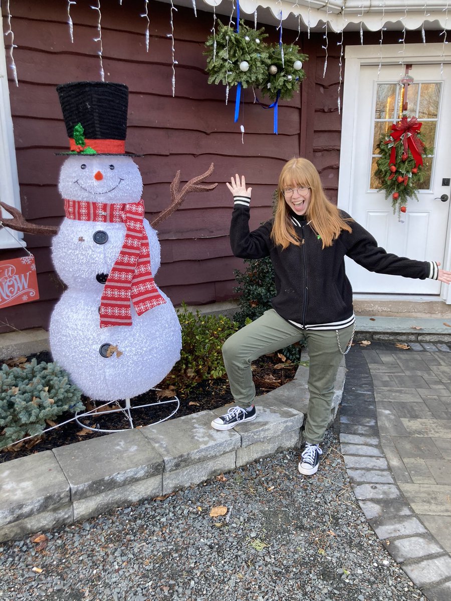 SueBrigandi's tweet photo. When your Baby Girl turns 20!
She is an awesome Human, and I could not be more proud. 💕
Love you tons, @golden_myg https://t.co/j6wBpSOUGg