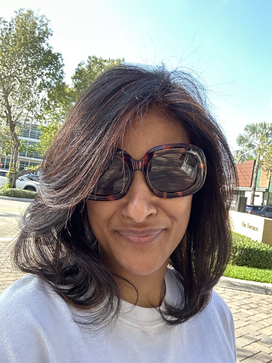 SoniaMatthew2's tweet photo. Thank you for shining down on me these last few days ☀️☀️☀️ I can’t be good for anyone else if I’m not good to myself first #solitude #westpalmbeach #sunfordays #self-care https://t.co/USNmn1B7aX