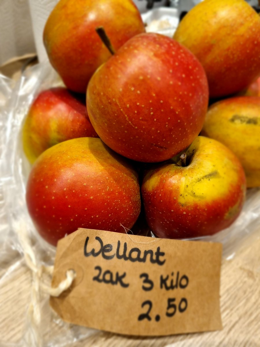 DeHaarseGaard's tweet photo. Wij hebben er alleen #kaneel aan toegevoegd, er was geen #suiker nodig. En als je bij ons een #voordeelzak van 3 kilo voor €2,50 koopt, ben je letterlijk lekker #goedkoop uit 😃.
Eet smakelijk! https://t.co/ERhJbsJc1F