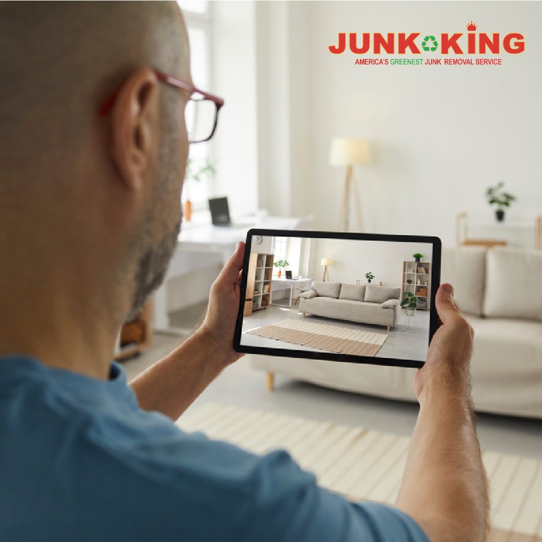 Check out our online pricing estimator for a quick and easy way to get an estimate for your junk removal project! Simply enter in a few details about your job and we'll take it from there: bddy.me/412KbfE #junkking