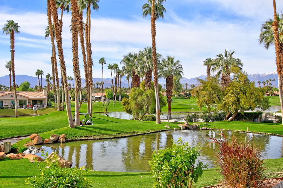 meredithlodging's tweet photo. Happy President's Day from Meredith Lodging! Looking to escape the winter weather? Check out our variety of homes available throughout the Coachella Valley in California!

Explore all of our Palm Desert stays at https://t.co/Y0T0ShowXt https://t.co/YfhzVxPYKc