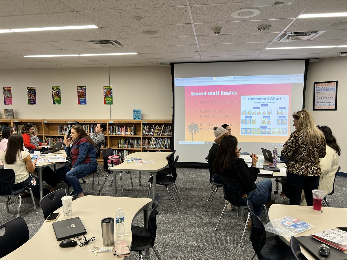 Wall_Nicole1029's tweet photo. It was a full day of literacy ❤️ today. Thank you @donalynbooks for encouraging us to think about how we can instill the joy of reading in our kids. Then K-3 teacher dug into sound walls. #NISDIgnited #PassmoreIgnited https://t.co/gPT0HxmaYU