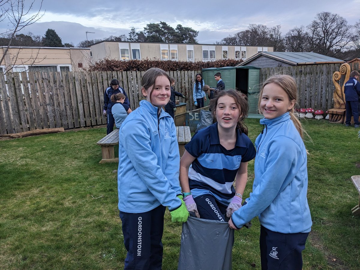 GordonstounPrep's tweet photo. Stage one of Year 8 Service Project completed. Plans are underway for an exciting and colourful new learning space for our youngest children. #teamworkatitsbest #servicetoothers #CreatingtheFuture @gordonstoun https://t.co/hP7RX1MooV