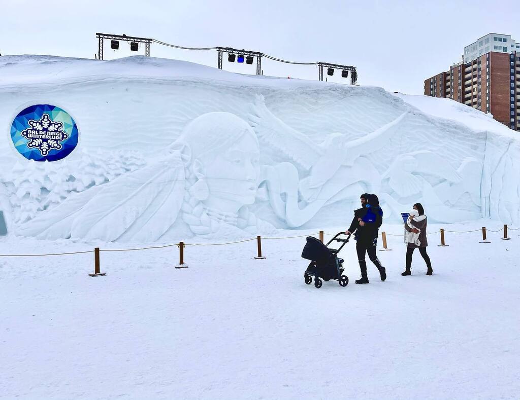 ASolisMontero's tweet photo. Winterlude 2023❄️ 
______________

#ottawaisnotboring #MyOttawa #ottawalife #exploreottawa #canada  #exploreyourcity #ottawatourism #ottawablog #ottawablogger #ottawainfluencer #facesottawa #igersottawa #newcomers #myoutaouais #lifeincanada #raw_winter #… https://t.co/uUrSCJJ3I2 https://t.co/fmKIvxblSk