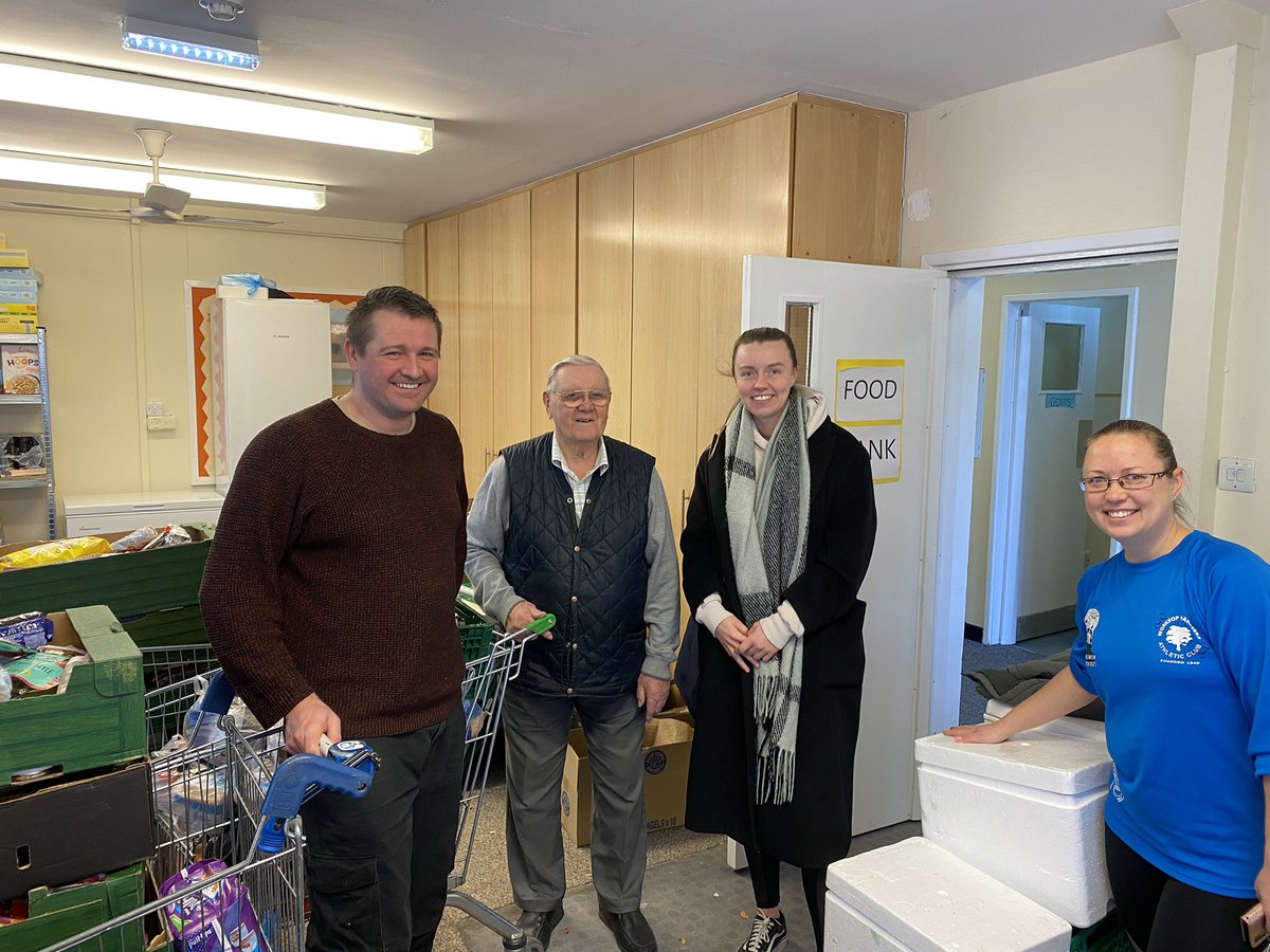MexboroFoodbank's tweet photo. 117 parcels - Mex/Conis/Denaby in Feb so far @FoodAWARE @MyDoncaster @StLegerHomes @CABDoncaster 

Fab to see Hannah @WellDoncaster!

Big thks @Donc_Comm_South 4 help 
#doncasterisgreat @DoncasterDamian
Pls donate! @LidlGB @nbrly  
👇
https://t.co/OHdHcvojlr

#CostOfLivingCrisis https://t.co/eAmVf5ZXTK