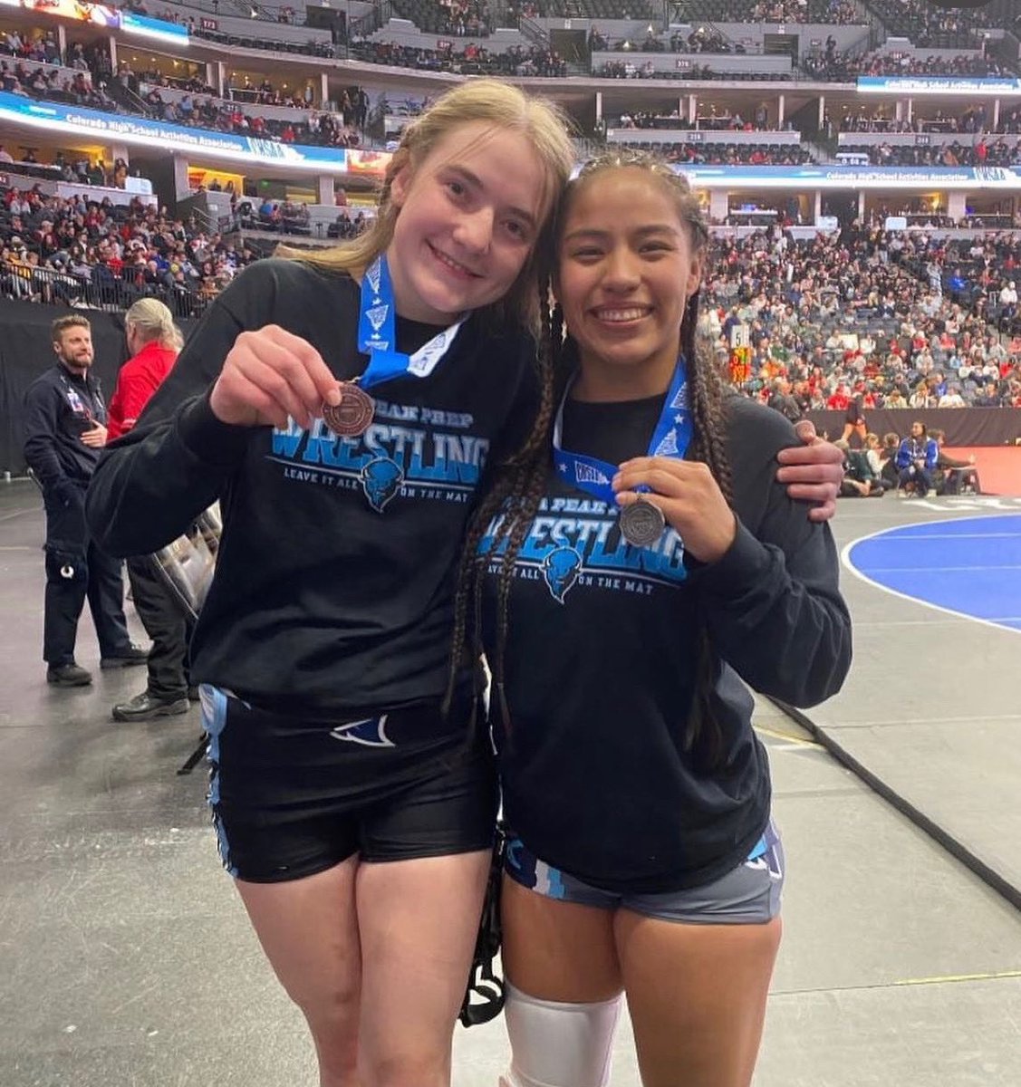 An incredible 2022-2023 season is in the books. 
This year the girls won their first tournament as a team
League championship winners with 6 individual league champions
5 state qualifiers (most in team history)
2 state placers
1 state finalist
13th place team finish at state
