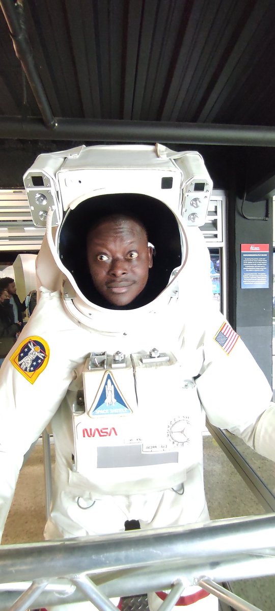 Ebunayo's tweet photo. Right now at @RocketCenterUSA at Alabama, Huntsville on the journey through #PAYLP All Stars @GlobalTiesAL @ECAatState @MeridianIntl @USinNigeria @USinNigeria @SaturnV_HSV https://t.co/q5qHvFaLi4
