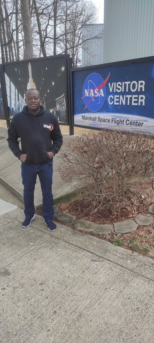 Ebunayo's tweet photo. Right now at @RocketCenterUSA at Alabama, Huntsville on the journey through #PAYLP All Stars @GlobalTiesAL @ECAatState @MeridianIntl @USinNigeria @USinNigeria @SaturnV_HSV https://t.co/q5qHvFaLi4