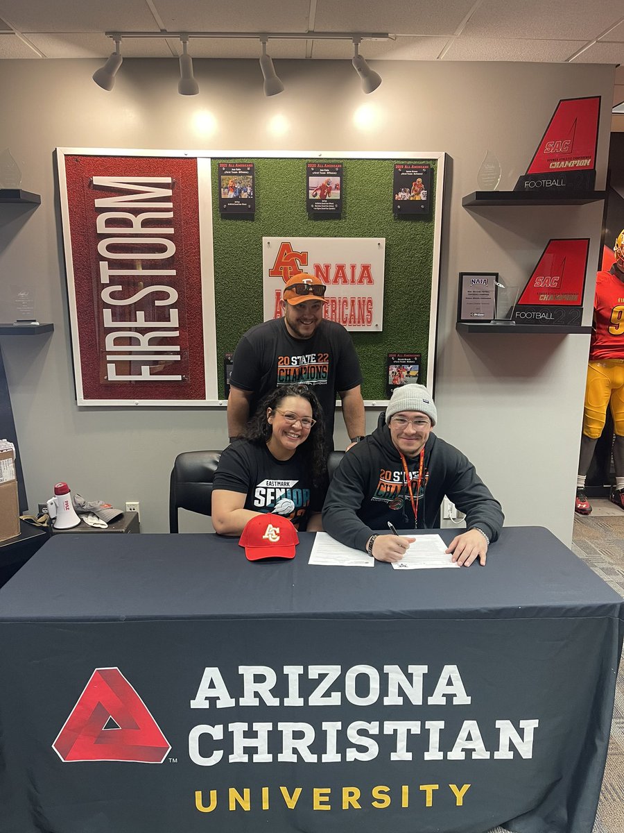 JeriahKrize44's tweet photo. I am blessed to say I have committed to Arizona Christian! Thank you @CoachM_Justin @KelleyBeMoore @firestormfb @Coach_SCoop @JeffBowenACU @ScooterMolander @elitegoalz @Swaggz_9 https://t.co/Cyb7961a8F