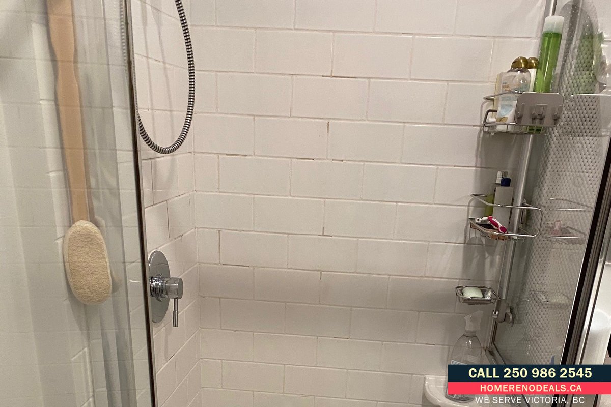 What to do when grout cracks in your shower?
homerenodeals.ca/grout-cracks-s…

#showers #showerroom #showerdesign #showerremodel #showerthoughts #showertime #grout #groutfit #grouting #groutrepair #groutcleaner #homerenovation #homereno #homerepair #homeremedy #homeremodel #homeremedies