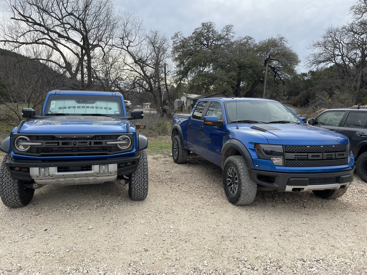 I’m not sold on the broncos yet but this made me realize how much I need 37s in my life