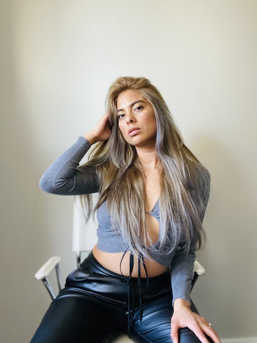 I need more subscribers 🥹 https://t.co/zfUrIOfhZH     #latina #caliente #hot #sexi #Onlyfans_Girls #sex<a href="/tag/hot"class="tags"><span>#hot</span></a><a href="/tag/sex"class="tags"><span>#sex</span></a><a href="/tag/latina"class="tags"><span>#latina</span></a><a href="/tag/caliente"class="tags"><span>#caliente</span></a><a href="/tag/sexi"class="tags"><span>#sexi</span></a><a href="/tag/onlyfans_g"class="tags"><span>#onlyfans_g</span></a>
