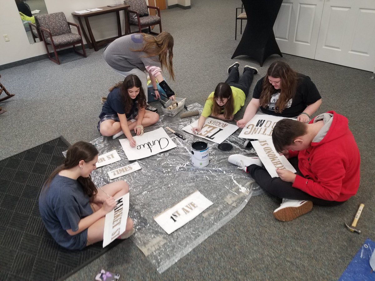 PHCSPanthers's tweet photo. Some behind the scenes looks, as #PHCS gets ready for #AnnieJr!  We can't wait to see you there! https://t.co/J39EhsySSs
