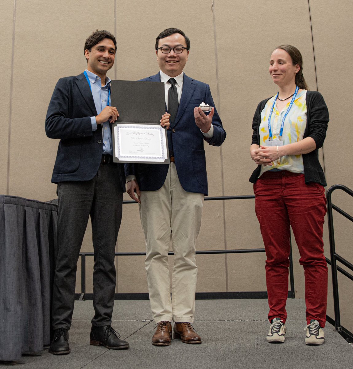 Honored and humbled to receive the Physical Cell Biology Early Career Award at the Biophysical Society 2023 Annual Meeting #bps2023. Thank you the physical cell biology award committee for the great recognition of our work! @YaleGenetics @YaleCellBio @YaleMed