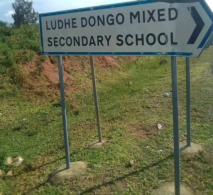 OnguruMeister's tweet photo. #RoadTrip
Nothing like a drive through #Luoland...
@Thriving_luos https://t.co/b69Lf3SgFw