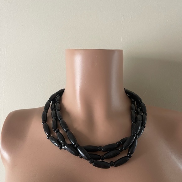 RubyChristene's tweet image. So good I had to share! Check out all the items I'm loving on @Poshmarkapp #poshmark #fashion #style #shopmycloset #disney #lizclaiborne: posh.mk/yLoxCQdaAxb