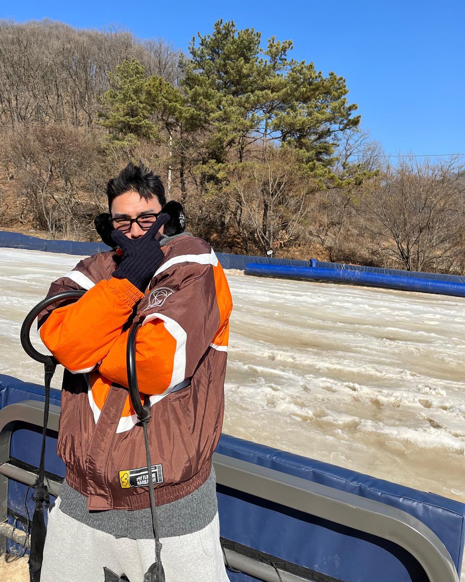 tarafansubfr's tweet photo. [PHOTO] #SOYEON #소연 #티아라 T-ara IG Update (200223)
。
Dernière minute #WinterDate.
Puisque la patinoire serait dangereuse pour Cho Yumin
Je veux aller sur le traîneau
Quel type de gamme de luge
La balade la plus excitante que j'ai jamais eu.. C'est excitant https://t.co/01YiuEgUZd