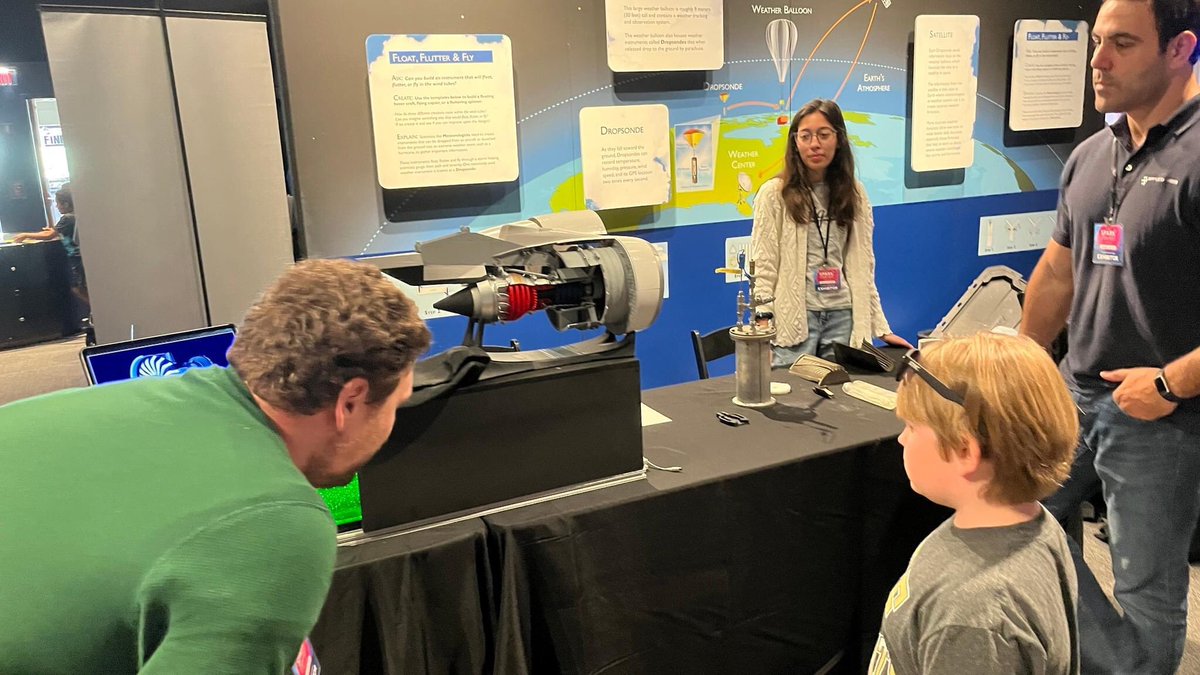 UCFCATER's tweet photo. Check out these photos from UCF’s STEM Fest at the Orlando Science Center! We had a blast and so did the visitors! Thanks for hosting us! https://t.co/VhxgvzrL3t