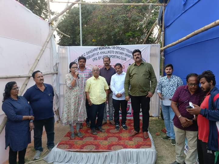 Attended Cricket tournament organized by LEEDS Sporting Club along with MLA Berhampur Shri Bikram Kumar Panda, State Planning Board Member Dr Ramesh Chandra Chaupatnaik, Deputy Mayor Er Vivek Reddy and many others.