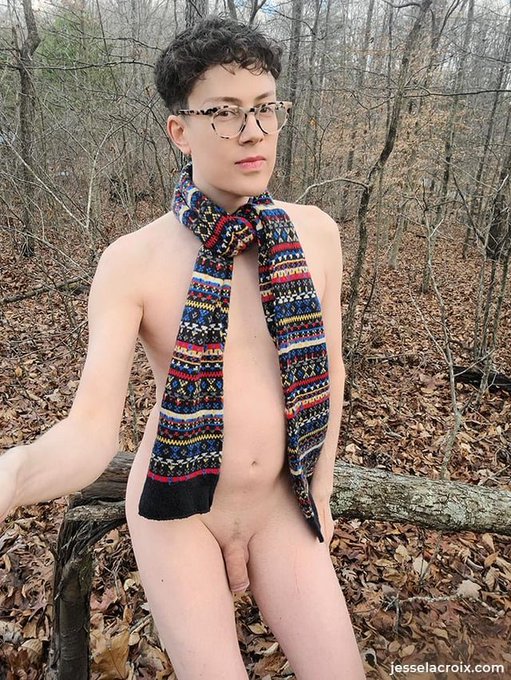 I walked in the woods like this and got catcalled by a guy in a truck when i got to the road. https://t