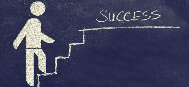 About 40% of people wanna become millionaires 💰

Guess what: your chances are EXTREMELY SLIM, and it's pushing the youth towards depression

It's time we redefine what success really means🧵