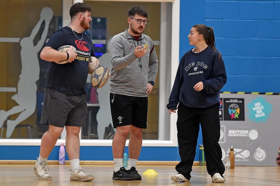 MetRfc's tweet image. Our coaches hard at work 🏹