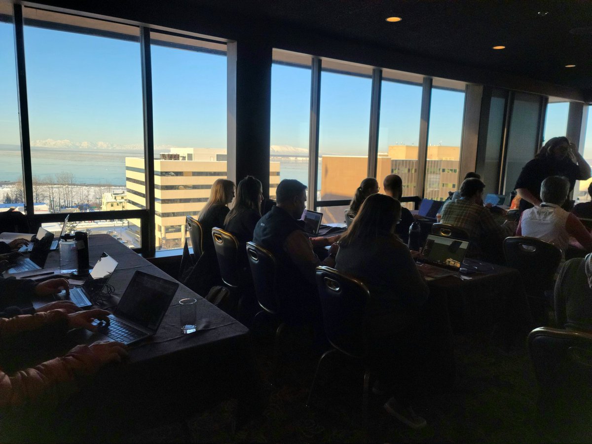 TechisforGirls's tweet image. Room with a view and a packed house for day 1 of our #CodingInMinecraft workshop today at #ASTE2023!