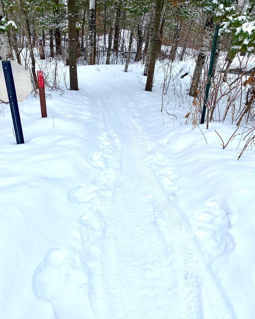 So far reports in today that the trails are holding. Sagamore is riding great today. Minimal impact with the fresh snow on top of a great base. Parking lots and lake crossings are very slick. Updates will be posted as available during this upcoming winter weather event plays out