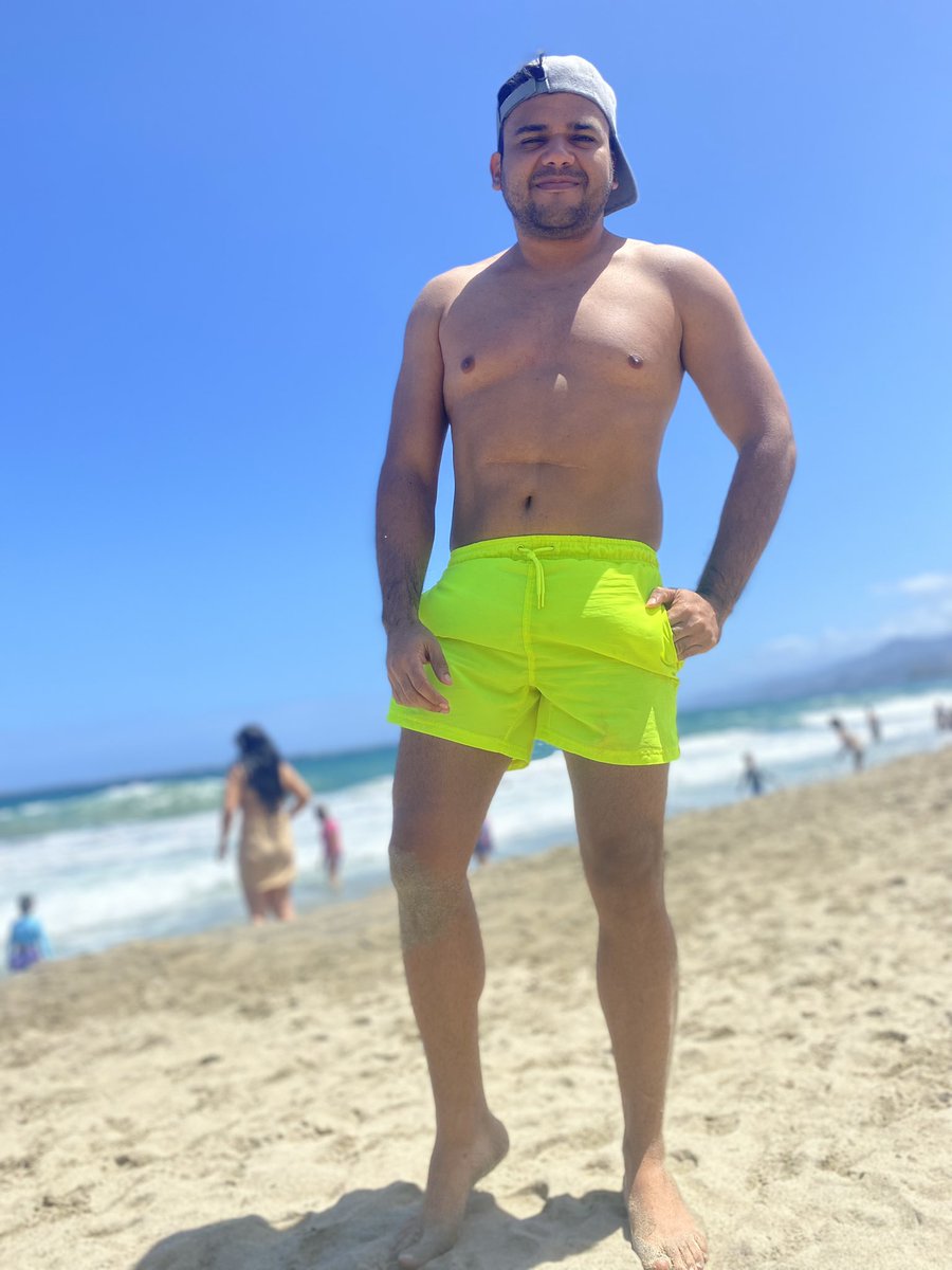 RamonManzol's tweet photo. Ella me echó a perder la foto! https://t.co/hoDNbBw9Wk