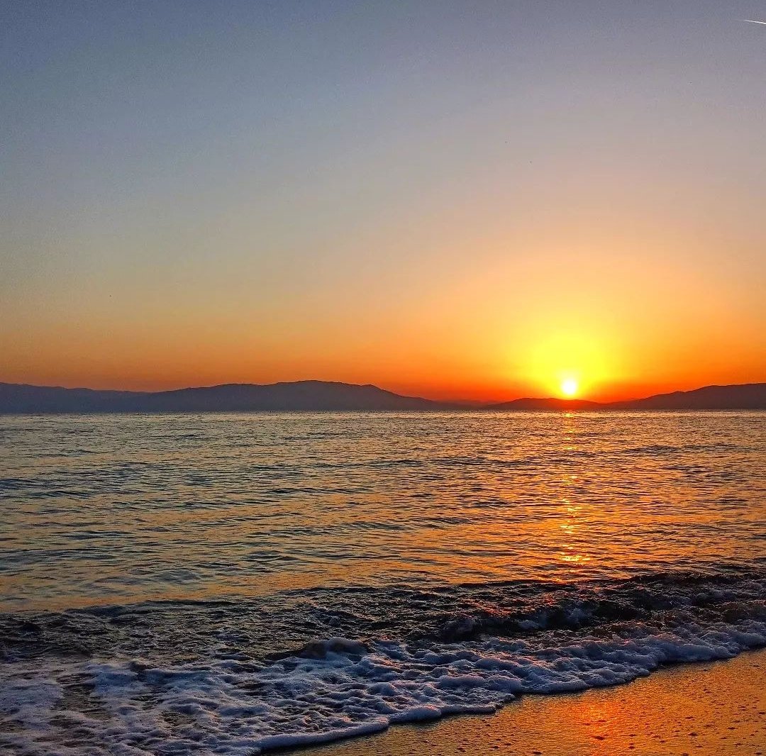 kskbelesdelunaa's tweet photo. Qué terapia hermosa es el mar https://t.co/qZiTcdYBPJ