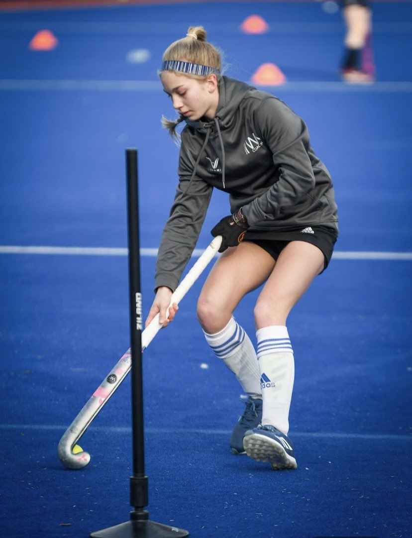 Freya_ashford's tweet photo. A few action shots from half term camp at WA coaching camp thank you Will and crew awesome camp as usual!🙌😊
Thank you Caleb for the photos 
@Y1Hockey @IVARISports https://t.co/Tu8mvsoAlr