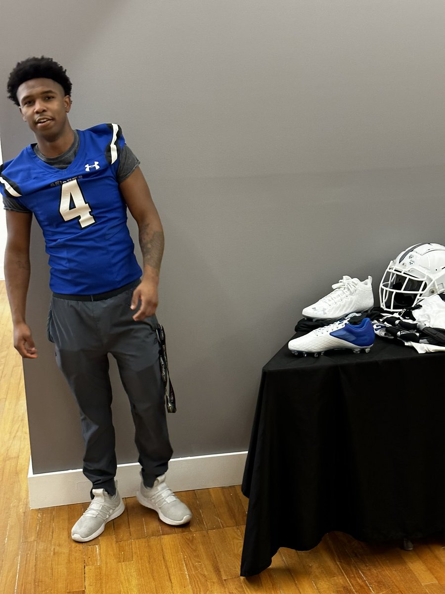 JalinScruggs's tweet photo. Had a great Official visit with @StAndrewsFB @Coachfrederick5 https://t.co/rnOLRXNfl6