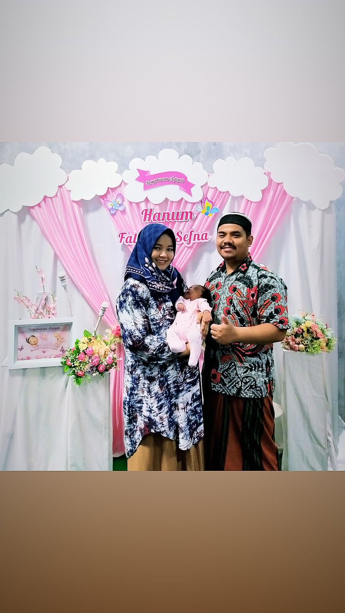 Ana_Wachida's tweet photo. Masyaallah Tabarakallah acaranya dek Hanum ❤️❤️ https://t.co/5dYJnrmnT0