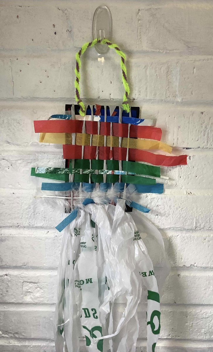 getreadytoARTY's tweet photo. Fifth Grade stayed a little closer to home in North America. They learned about backstrap weaving in Guatemala inspired by the book Rainbow Weaver. Students used found objects to weave. 🧶 https://t.co/nnre1A7s1f