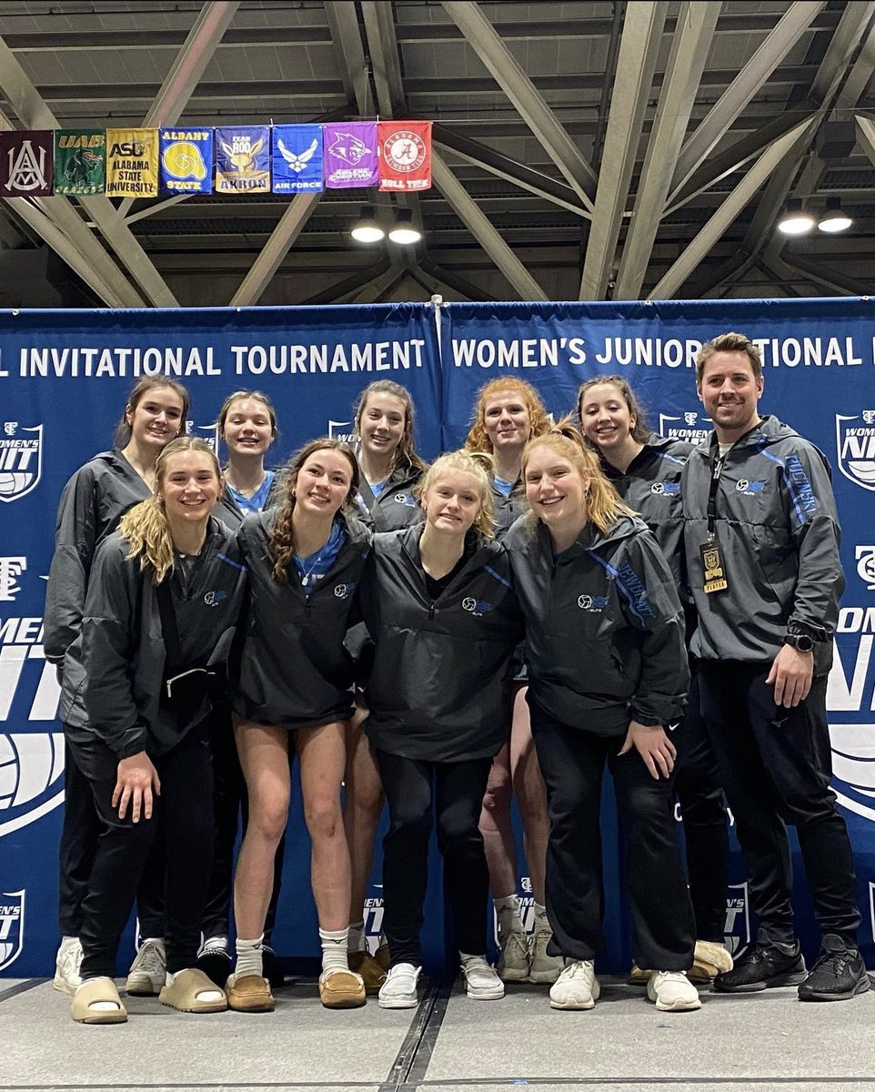 Congratulations to 16 Mizuno for placing FIFTH at Triple Crown this weekend! 

16 Mizuno was highest placing team from Michigan at Triple Crown!! 😤
 #BeElite #TripleCrown
