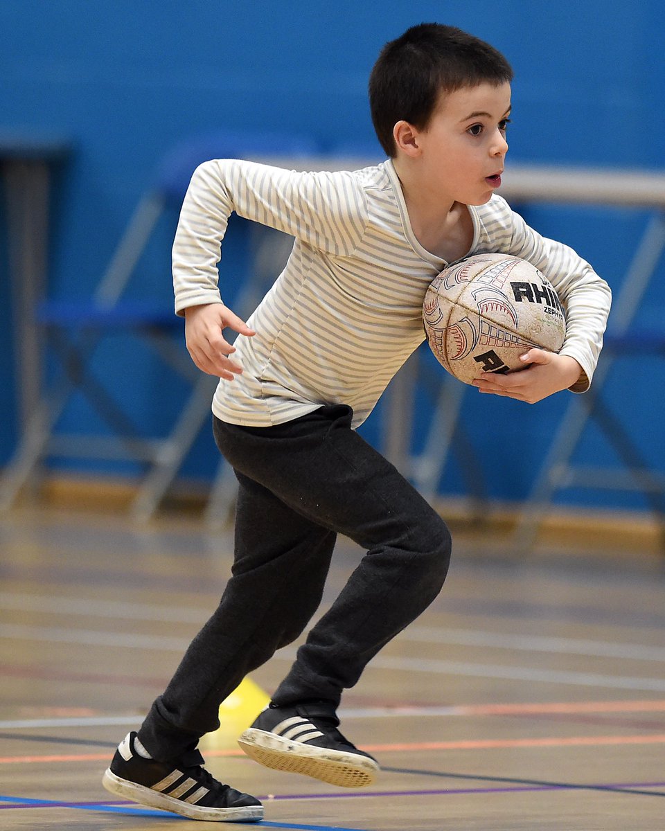 CMetSport's tweet image. Our first February Junior Sports Camps are underway🤩

Here’s some shots enjoying some indoor rugby in our multi-sport camp today 📸 - @ciacIMAGES

The children are also taking part in swimming, netball, basketball, tennis &amp;amp; athletics as part of the multi-sport camp👀