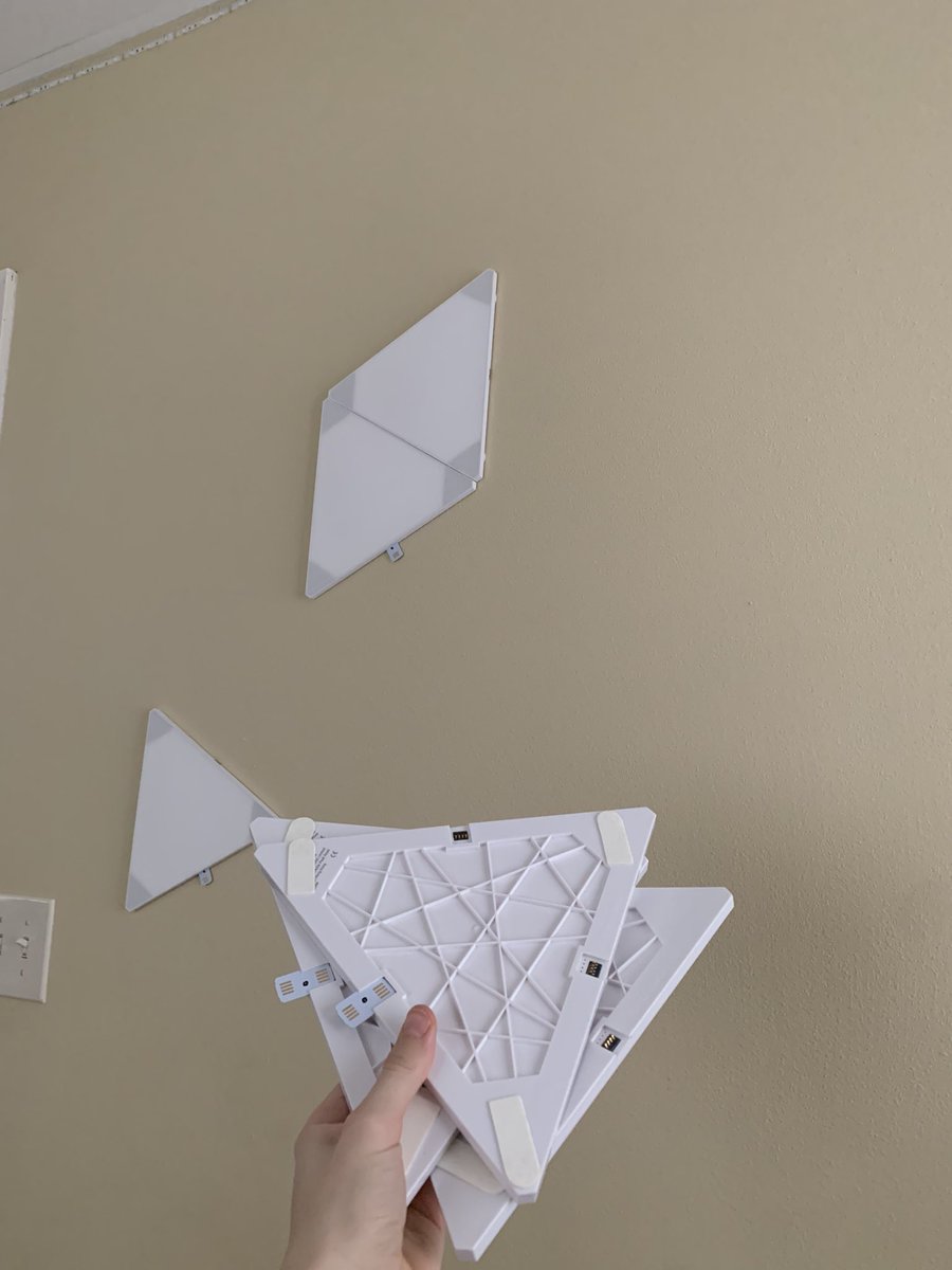 juuqttv's tweet photo. Woke up to a HUGE banging sound thought someone was breaking into my house but it was just ALL my Nanoleafs falling off the wall 😭 https://t.co/fWvr7C4gcw