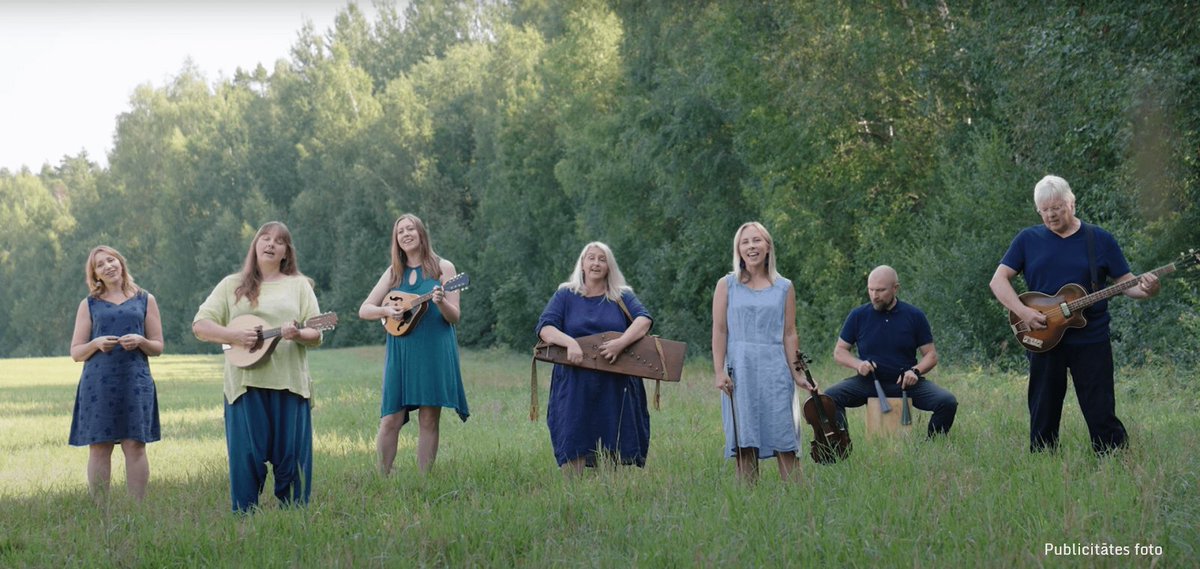 Ievadot savas 30 gadu jubilejas gadu, folkloras grupa “Laiksne” laiž klajā videoklipu dziesmai “Nepūta taures”. Visi folkloras grupas dalībnieki šorīt ap plkst. 8.20 "Rīta Panorāmā".