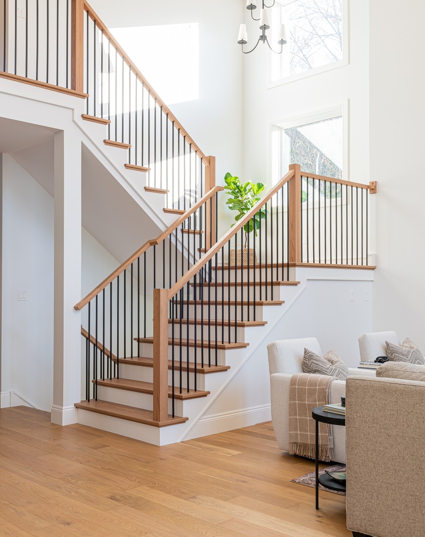 kohltech's tweet photo. Nothing says grand quite like tall ceilings and windows 😍
Showcase your space with some fixed windows and a gorgeous sliding patio door with your choice of colour and glass. With a huge selection, you’re sure to find something that fits your style.
📸 @mathairhomes
#Kohltech https://t.co/o4bXe0B56q