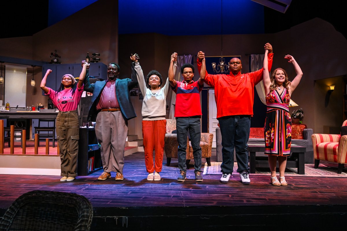 EMUTheatre's tweet photo. Congratulations to the company of "Stick Fly" on such a successful show run! We want to thank all of you friends and Mayor Nicole Brown for joining us this last weekend! Production photos by Randy Mascharka.
#EMUTheatre #StickFly #Legacy #Closed #MayorNicoleBrown https://t.co/B9ji0C73v1