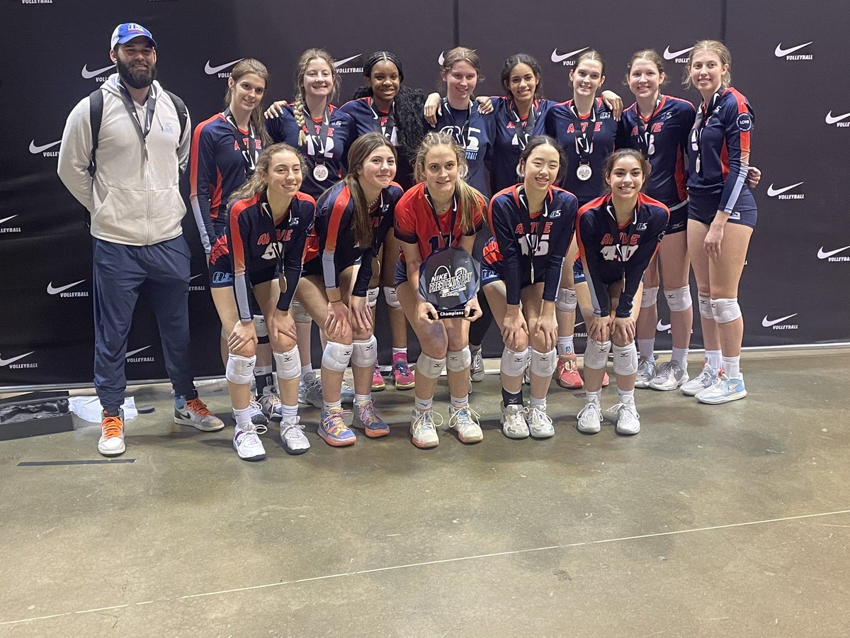 MFlynnGT's tweet photo. Congrats to @a5volleyball 16-Pat — 2023 Presidents Day Classic champs! 🏆🥇

Perfect 10-0 weekend in St. Louis. Really proud of @KellanFlynn_17 and her awesome teammates and coaches. https://t.co/T1LCD7q6a3