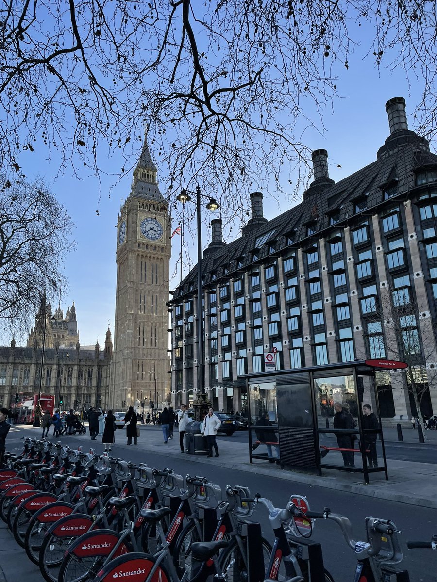 Vctgbl's tweet photo. #London 2023 🇬🇧 https://t.co/njuGdoynkg