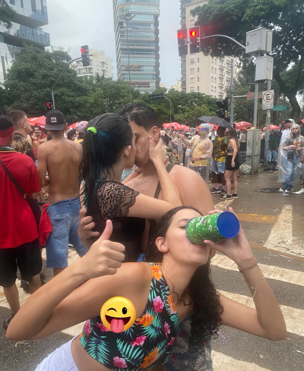 KailanyKellen2's tweet photo. Era pra ser eu mas a gnt se odeia agr então vai ser só copao https://t.co/rZpxSnM5uC